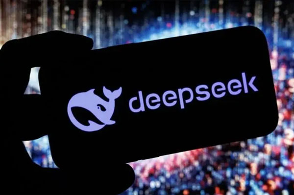 汇信携DeepSeek-AI与海运查询功能亮相广交会，开启外贸数字化新纪元4.jpg